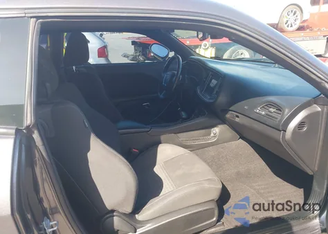 2019 Dodge Challenger R/T z USA, uszkodzony, nr VIN 2C3CDZBT9KH659551